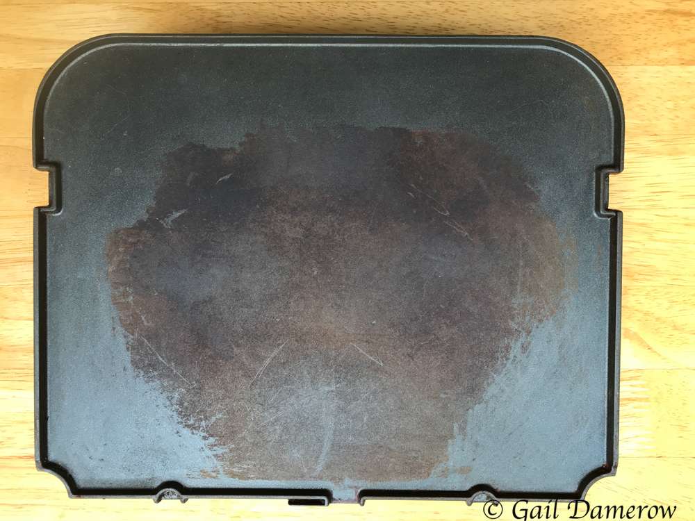 Clean Burnt Residue From A Non Stick Griddle Plate Gail Damerow S Blog